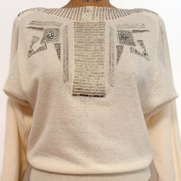Vintage 80s Anne Klein Cream Lambswool Angora Beaded Batwing Sweater Size Medium - Picture 2 of 13